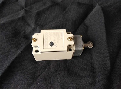 OMRON 接近開關(guān)D4B-2171N